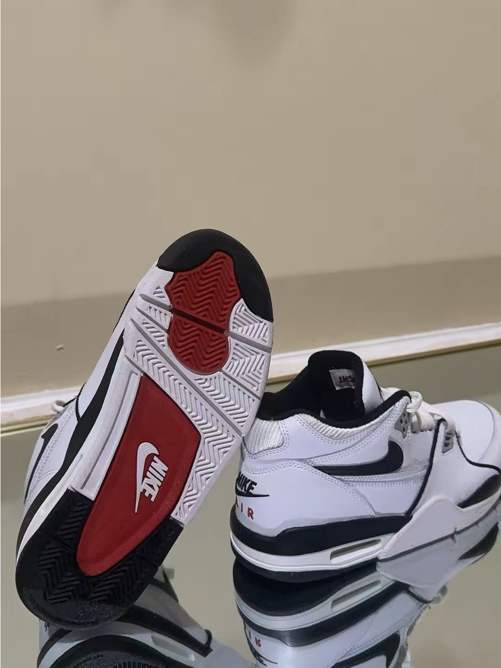 Nike Men’s White Black and Red Air-Cushioned Sneakers